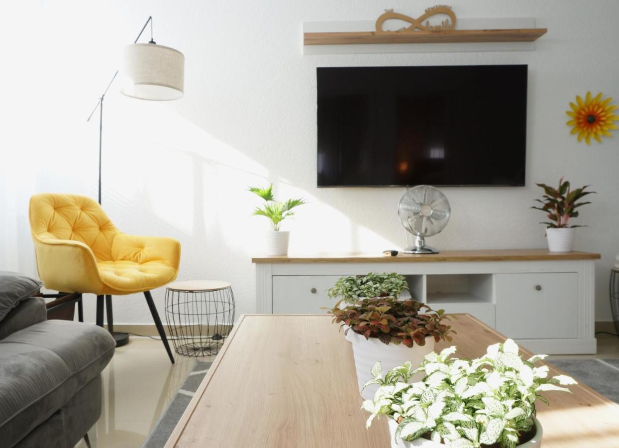 Mein Apartment Flowers Mit Kamin, Bis 10 Personen Frankenthal  Exterior photo