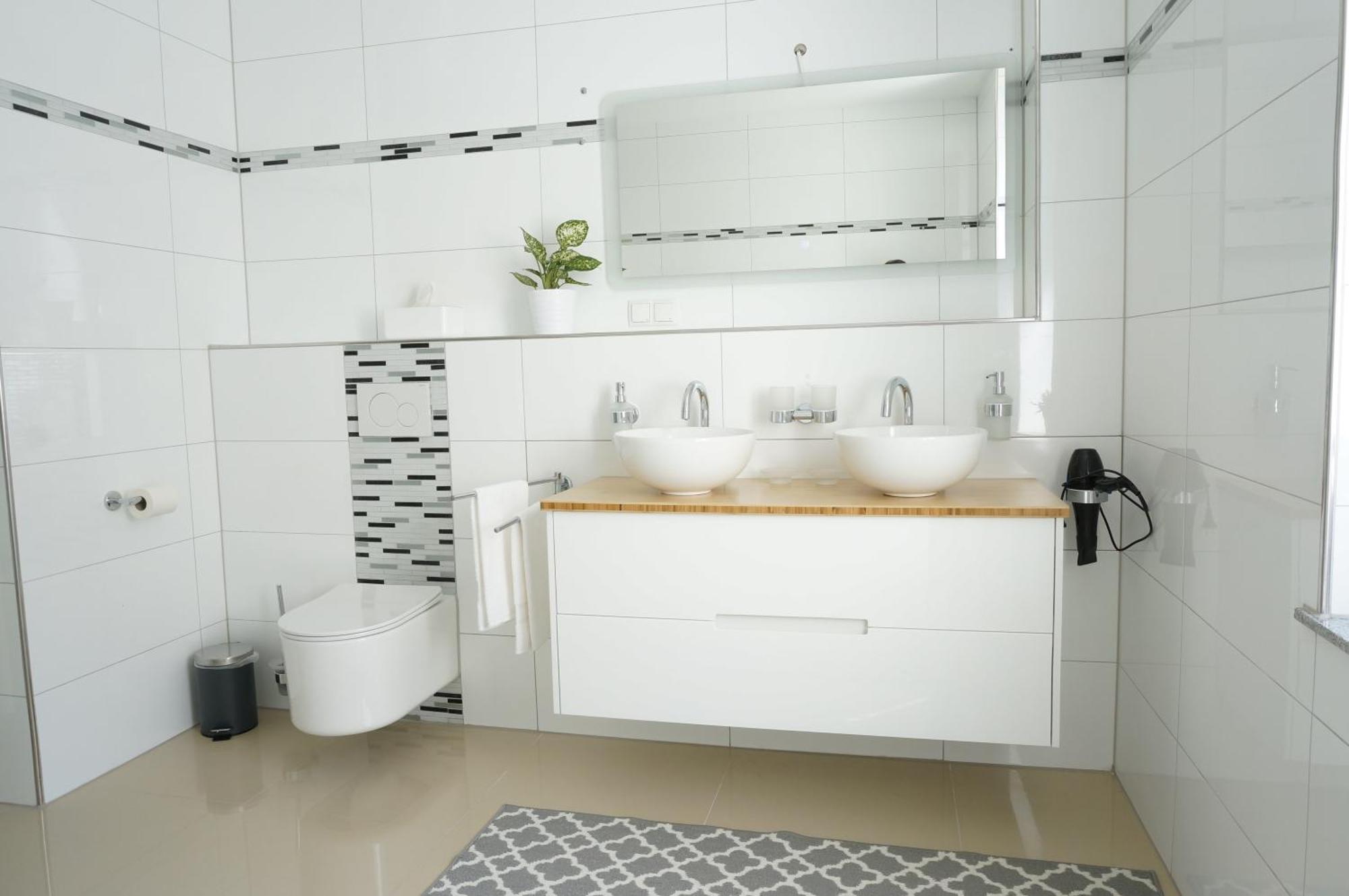 Mein Apartment Flowers Mit Kamin, Bis 10 Personen Frankenthal  Exterior photo